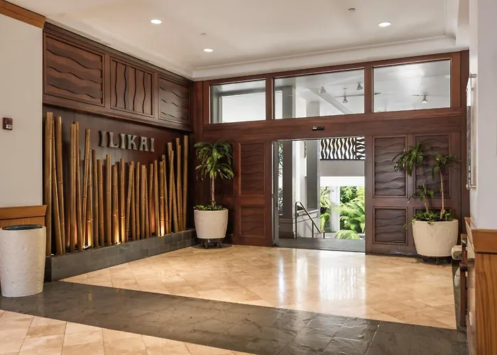 15Fl Waikiki Studio With Lanai, Pool & Near Waikiki Beach