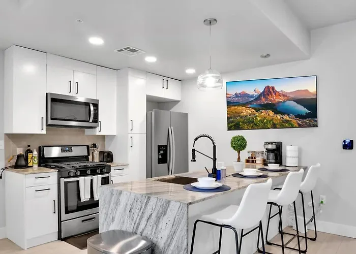 Modish 1Br - Bok, Near Blue Dome, Pets Allowed