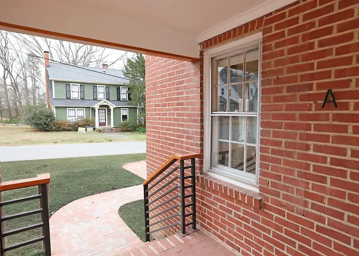 New & Renovated Mcm Main Level Duplex 3 Mi To Duke Hospital