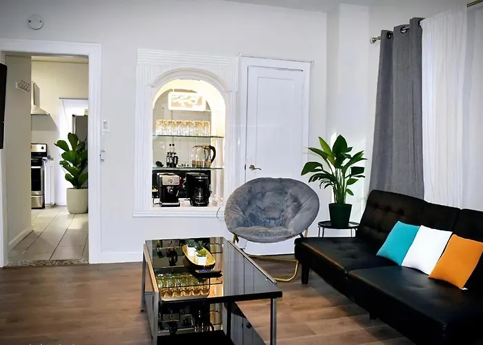 Cozy Cafe, Walk To The Mall, 30Min To Nyc & 5Min To Ewr