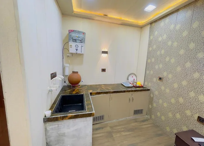 Radhika Home Stay