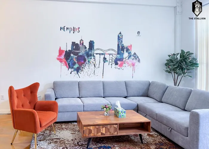 Walk To Attractions Modern Loft With Private Patio
