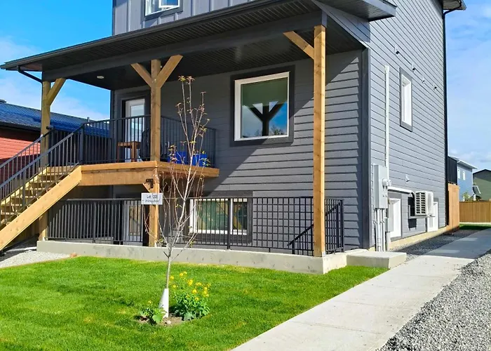 Private 1Br Suite With Kitchen, Laundry, Parking & 1 Gigabit Internet