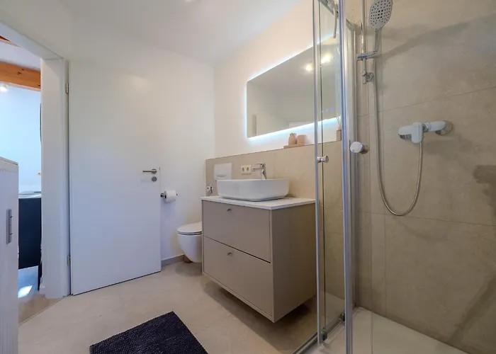 Stylische Loft-Maisonette Mit Galerie Und Burgblick Fuer 6 Gaeste