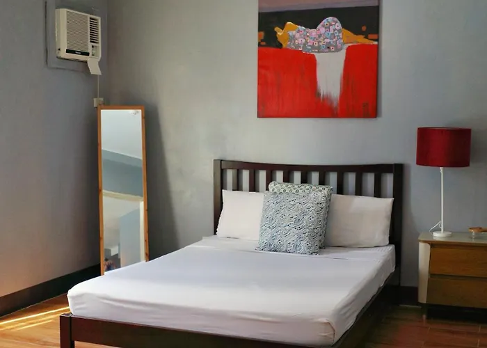 Apartment With Kitchen Walking Distance To Station Two