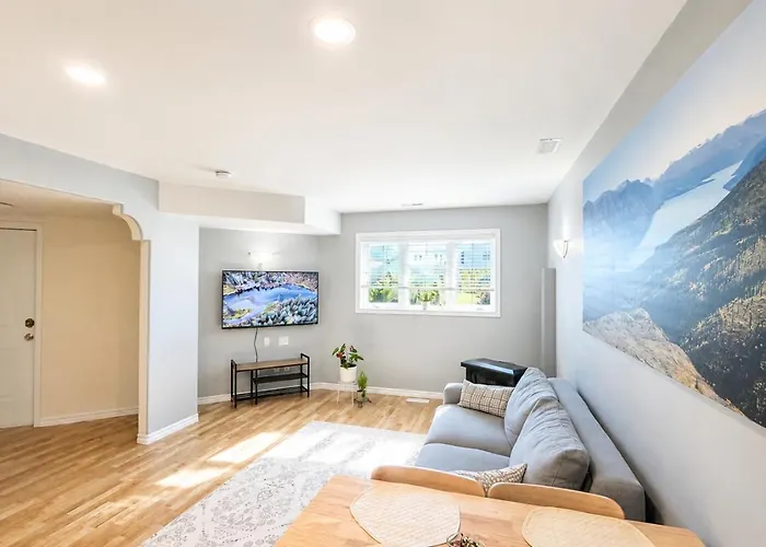 Bright & Cozy Private 1Br Suite