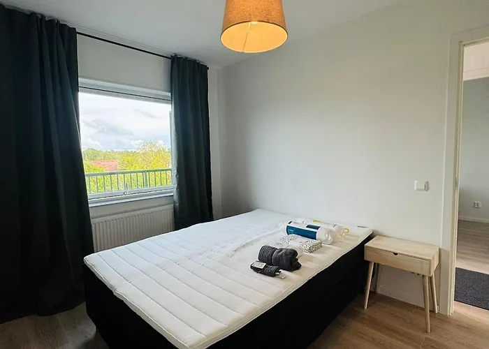 Nice 3-Bedroom Apartment In Vaesteras!