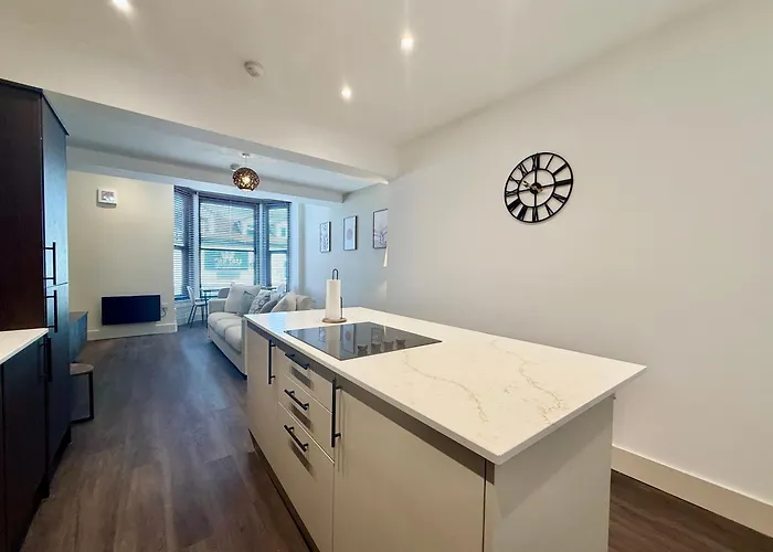 Fabulous Luxury Two Bedroom Duplex Apartment