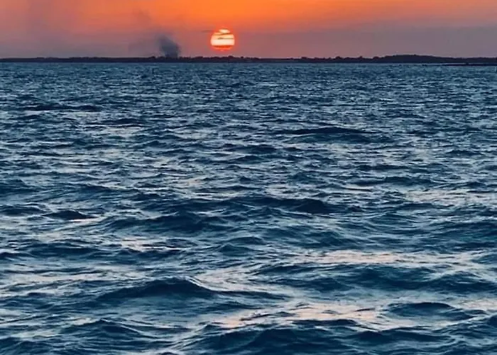 Paradise Sunrise Seaviews Getaway