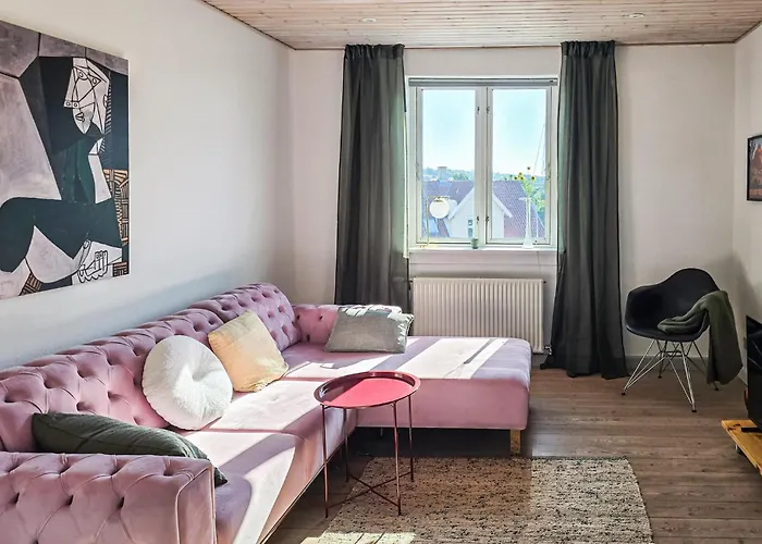 2 Bedroom Nice Apartment In Faaborg