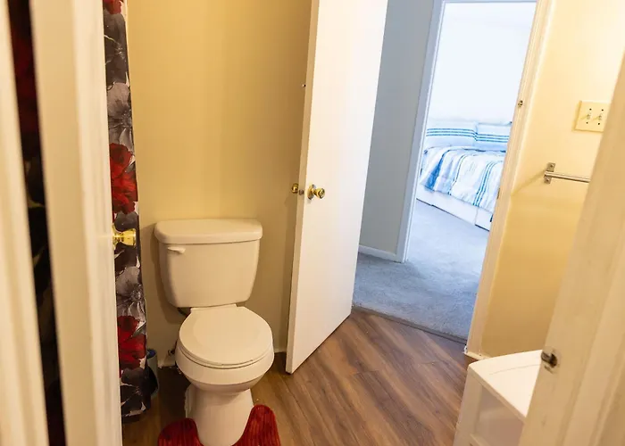 Spacious 2 Bedrooms With Comfort