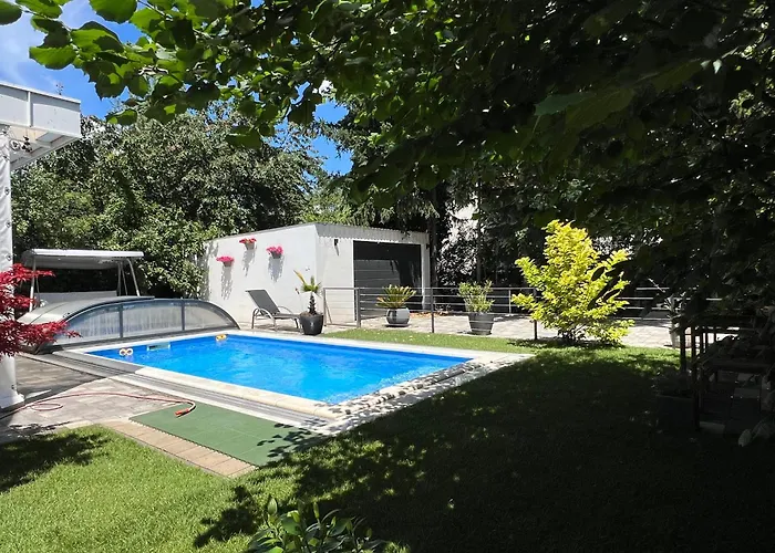 Pool & Chill Balaton