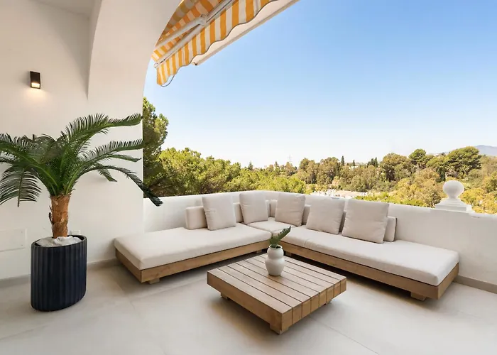 La Quinta Retreat Terrace, Pool & Mountain Views