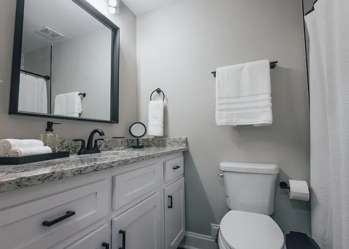 Pines At 5 Corporate Furnished Rentals