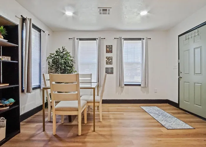 The Medical District Stay Room Rental
