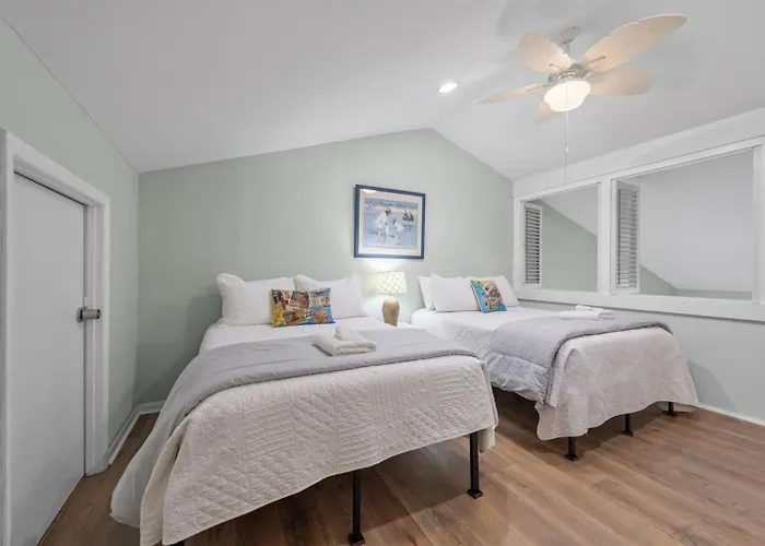 Birds Nest Ocean View Condo W Balcony