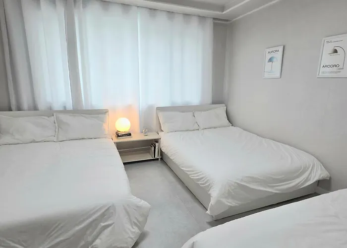 Cheongju Group Stay 4 Bedrooms Up To 16 Guests