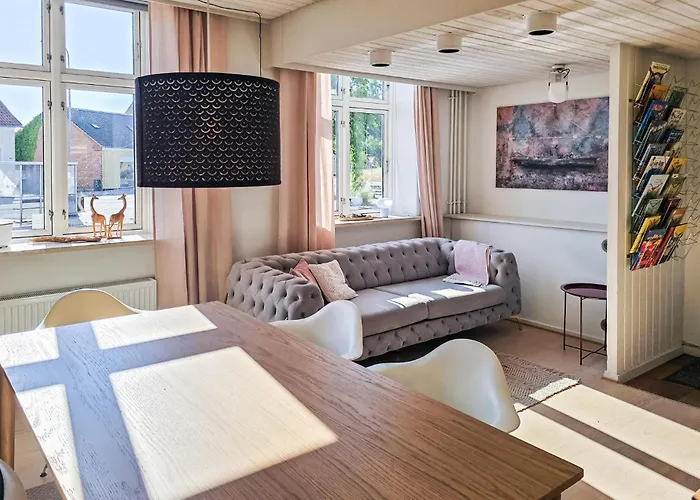 3 Bedroom Pet Friendly Apartment In Faaborg