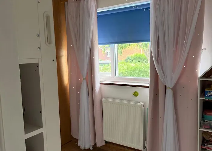 Family Home In Stanmore