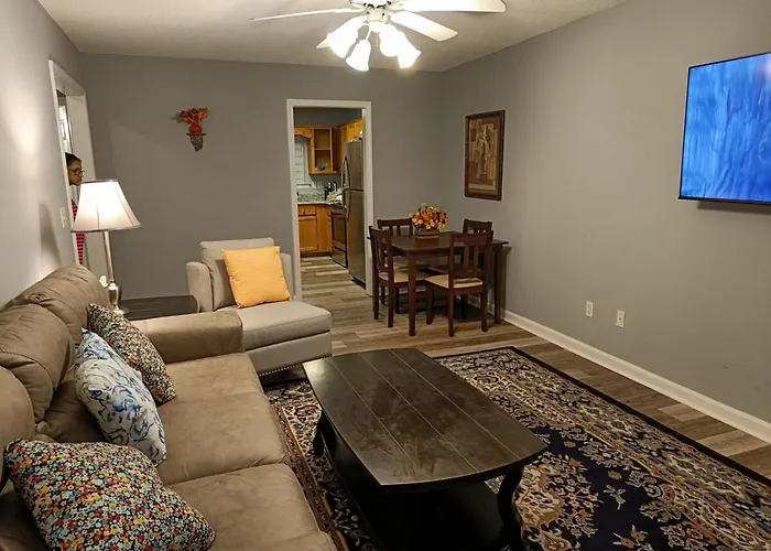 Amazing 2 Bed 2 Full Bath Entire Home West Rome
