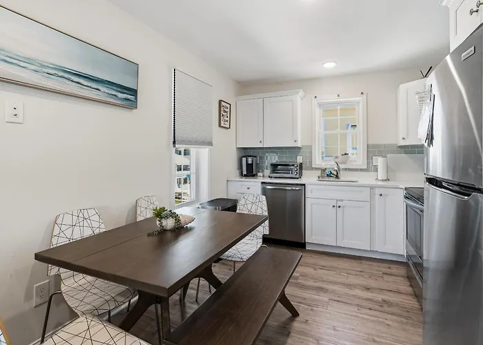 Relaxing North Wildwood Condo Near Beach, Boardwalk & Pool Access