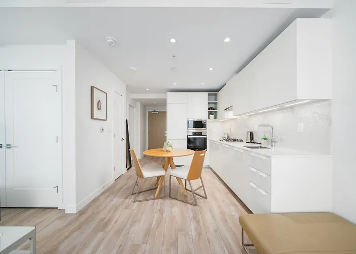 Modern 1Br Apartment Near Vancouver & Metrotown