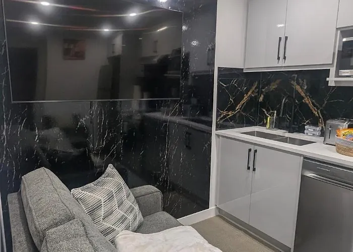 Aspire Suite, Luxury & Comfort, Sw Airdrie