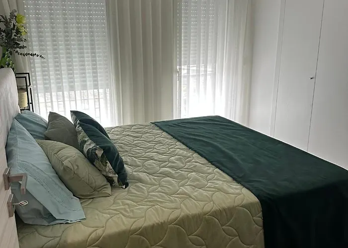 Apartamento Com 3 Quartos E Piscina Em Pombal