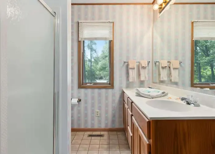 The Lodges At Breezy Point - 1Brmu