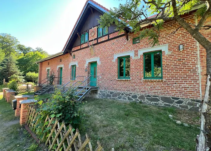 Fewo Foersterei Kalkhorst Am Naturschutzgebiet Mit Grossem Garten