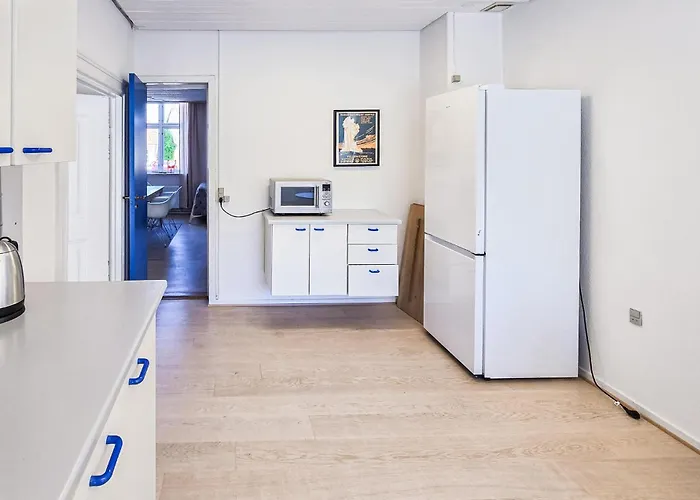 3 Bedroom Pet Friendly Apartment In Faaborg