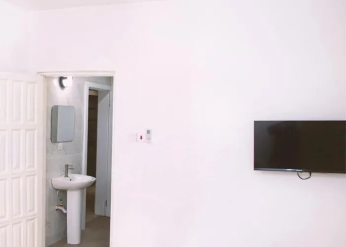 Omane Homes