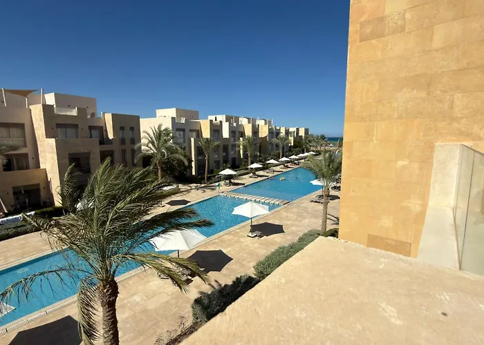 El Gouna Mangroovy 2Br Penthouse, Beach Access, Pool & Sea Views & Private Rooftop Terrace