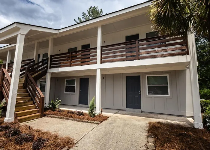 Pines At 5 Corporate Furnished Rentals