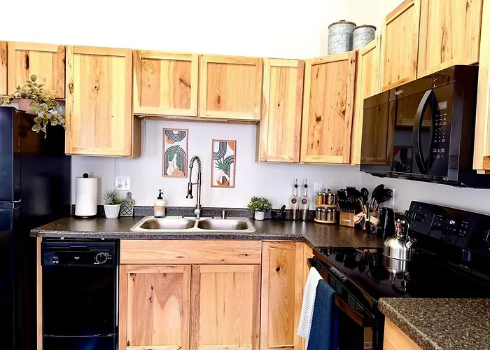 Lake Avenue Lofts- Cascade