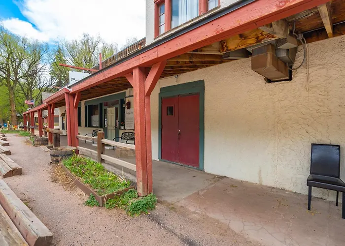 Lakeside Loft! Town Center Gem Near Gazebo Lake