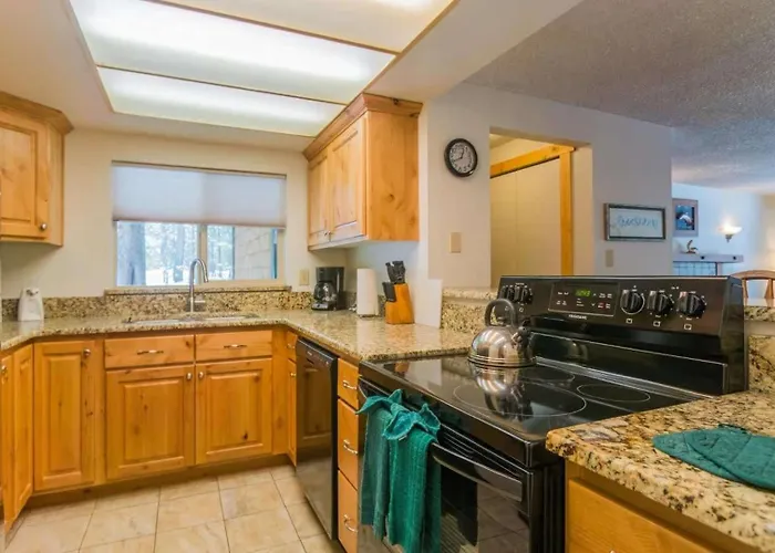 Timbers At Island Park Village Resort 2Br Condo