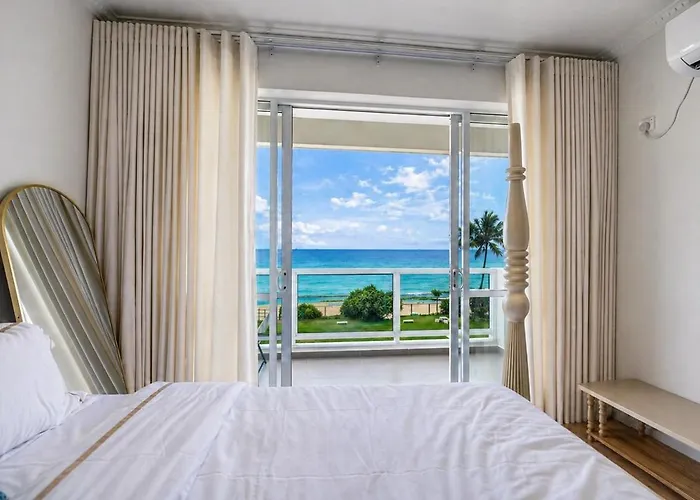Anarma Oceanfront Apartment