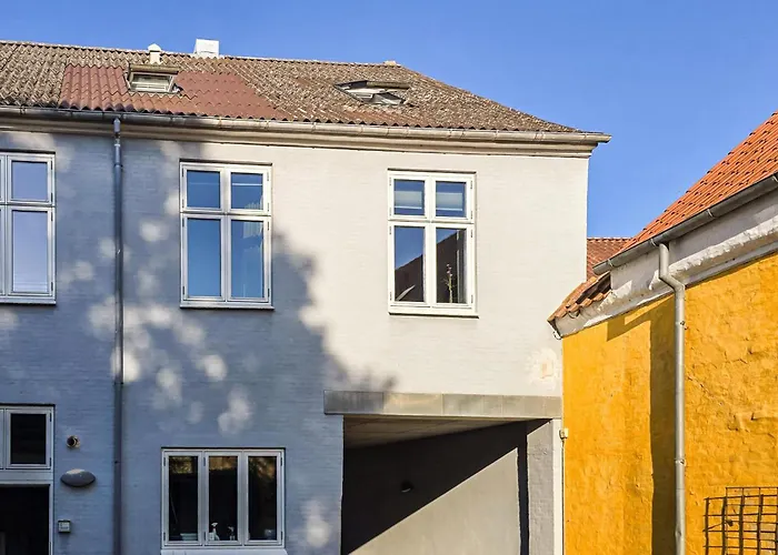 2 Bedroom Nice Apartment In Faaborg