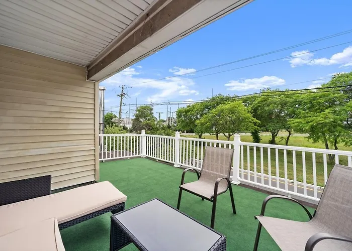 2Br Modern Home With Private Balcony, 25 Min To Nyc, Metlife, Free Parking