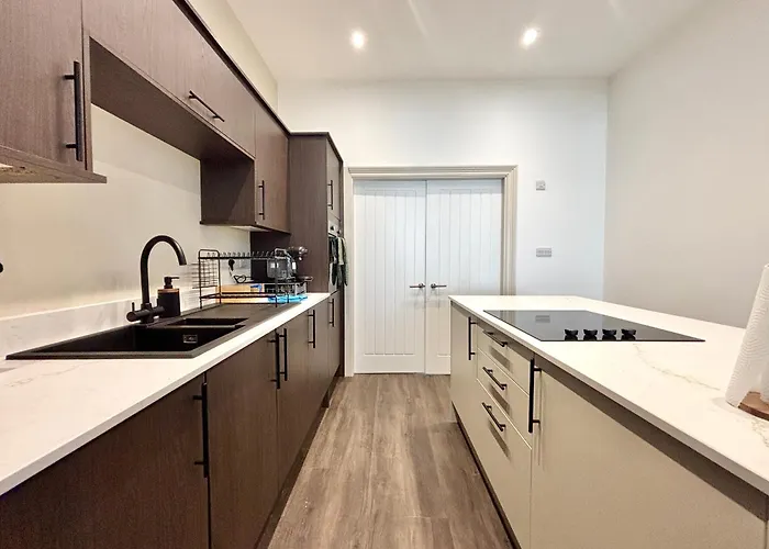 Wonderful Luxury Two Bedroom Duplex Apartment
