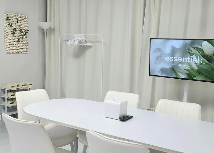 Cheongju Group Stay 4 Bedrooms Up To 16 Guests