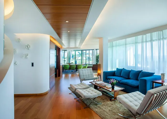 Sea View Luxury Apartment