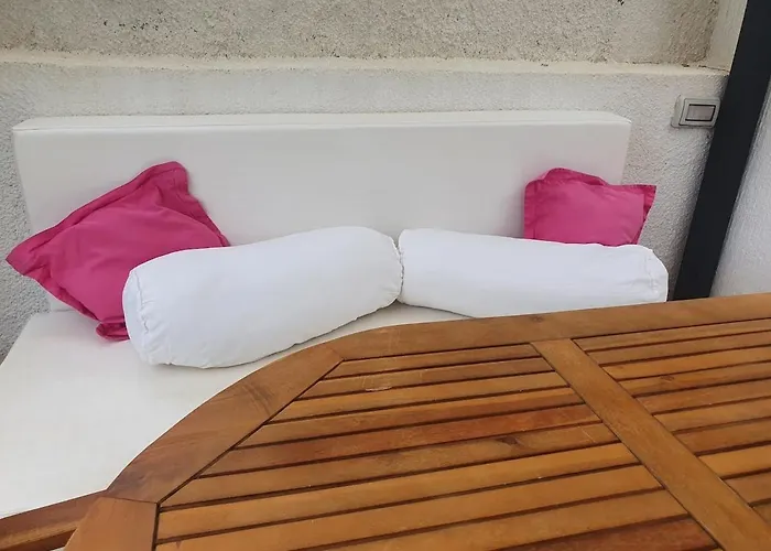 Domus Istella 200 Meters From The Sea