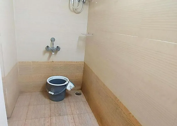 Vaikuntapuram Service Apartments