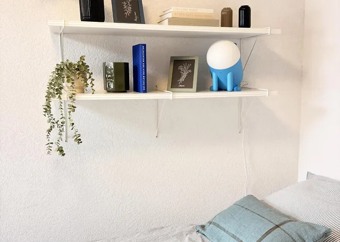 Modernes City Apartment Hockenheim Zentrum Nahe Hockenheimring Mit 2 Betten, Wlan & Kitchenette