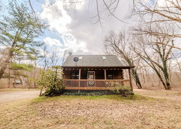 Secluded Retreat Creek View Hot Tub Heart Of Hocking Hills