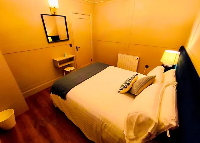 Canal View Lodge & Spa - Entire 3 Bed Lodge