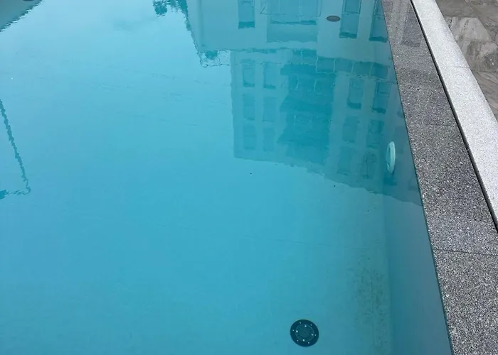 Apartamento Com 4 Quartos E Piscina Em Pombal