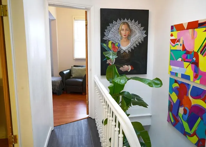 Manhattan Doorstep Retreat